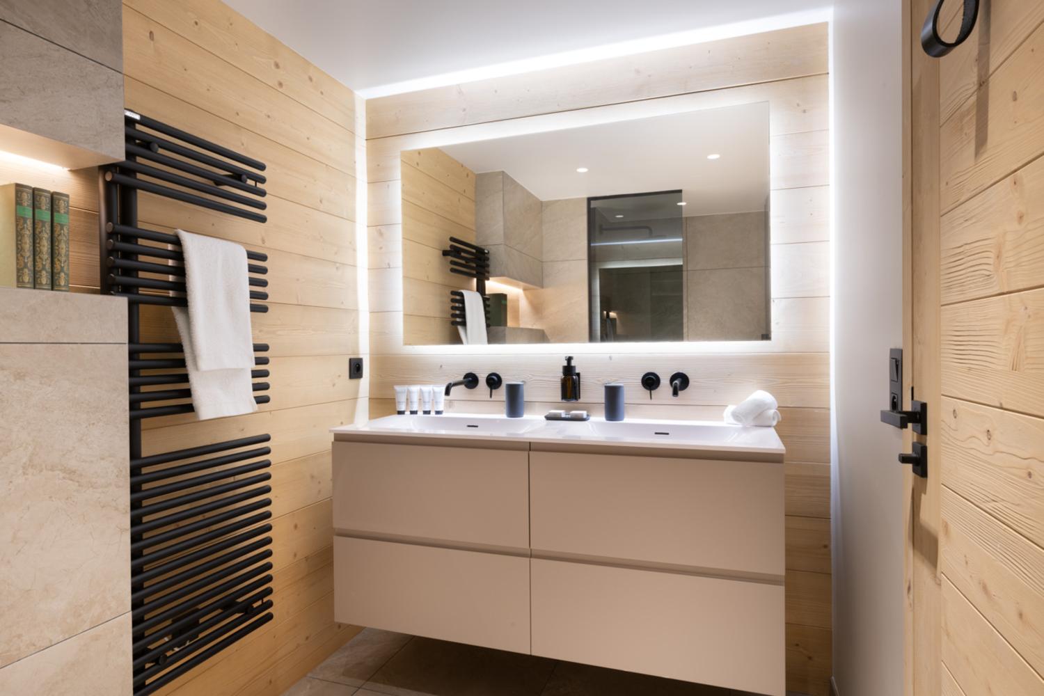 falcon-meribel-philippe-gal-e11-018-753355