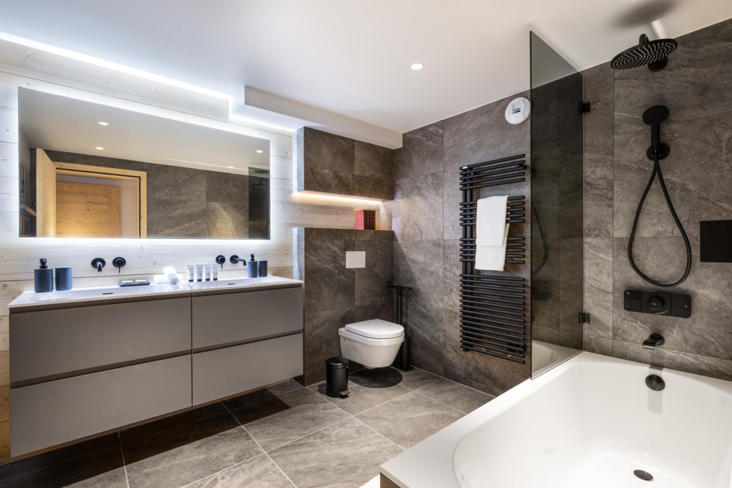 falcon-meribel-philippe-gal-e11-050-753360