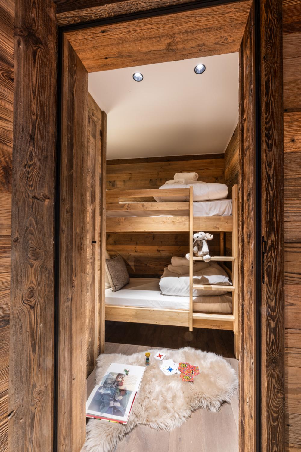 falcon-meribel-philippe-gal-f21-013-753418