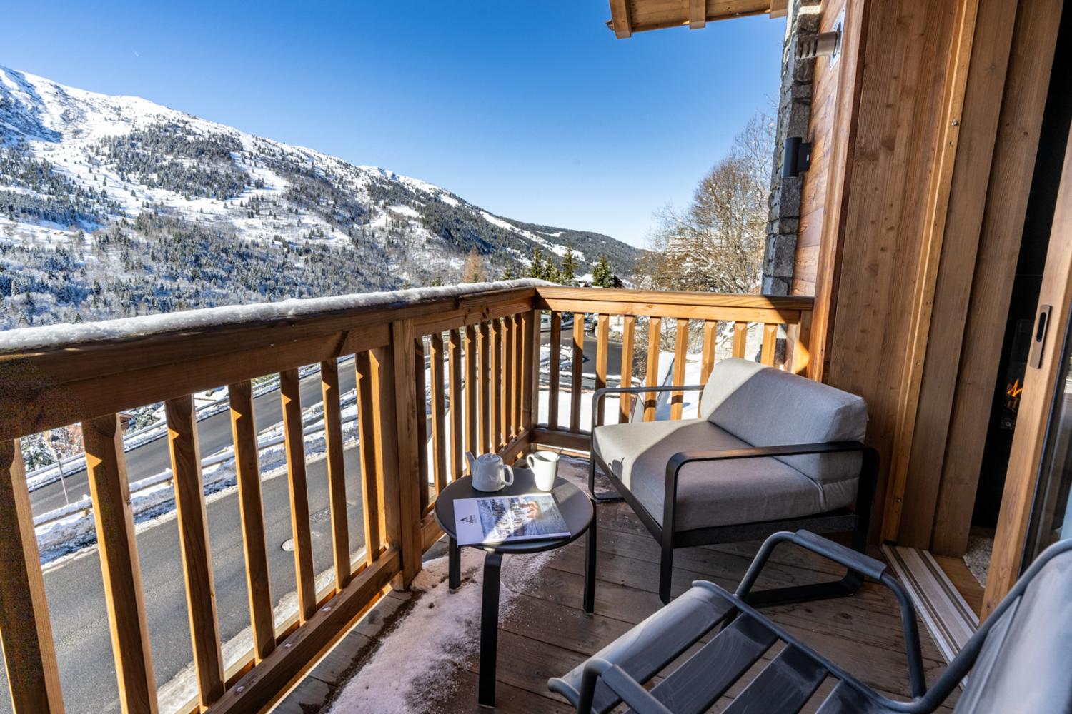 falcon-meribel-philippe-gal-falcon-a10-082-753089