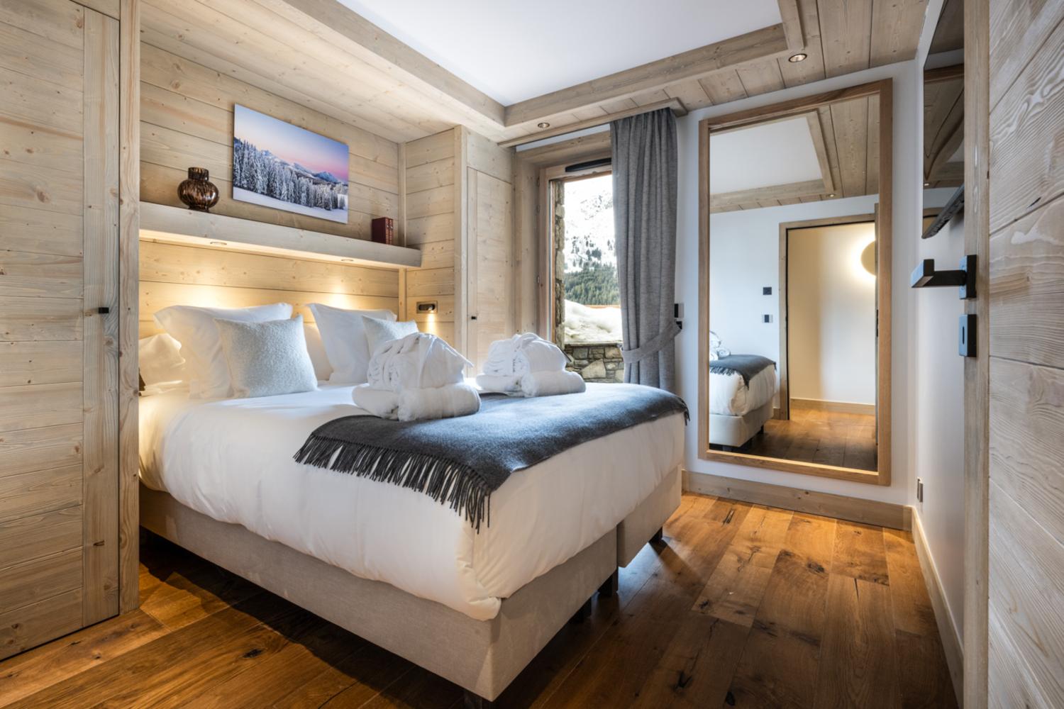 falcon-meribel-philippe-gal-h12-071-753494