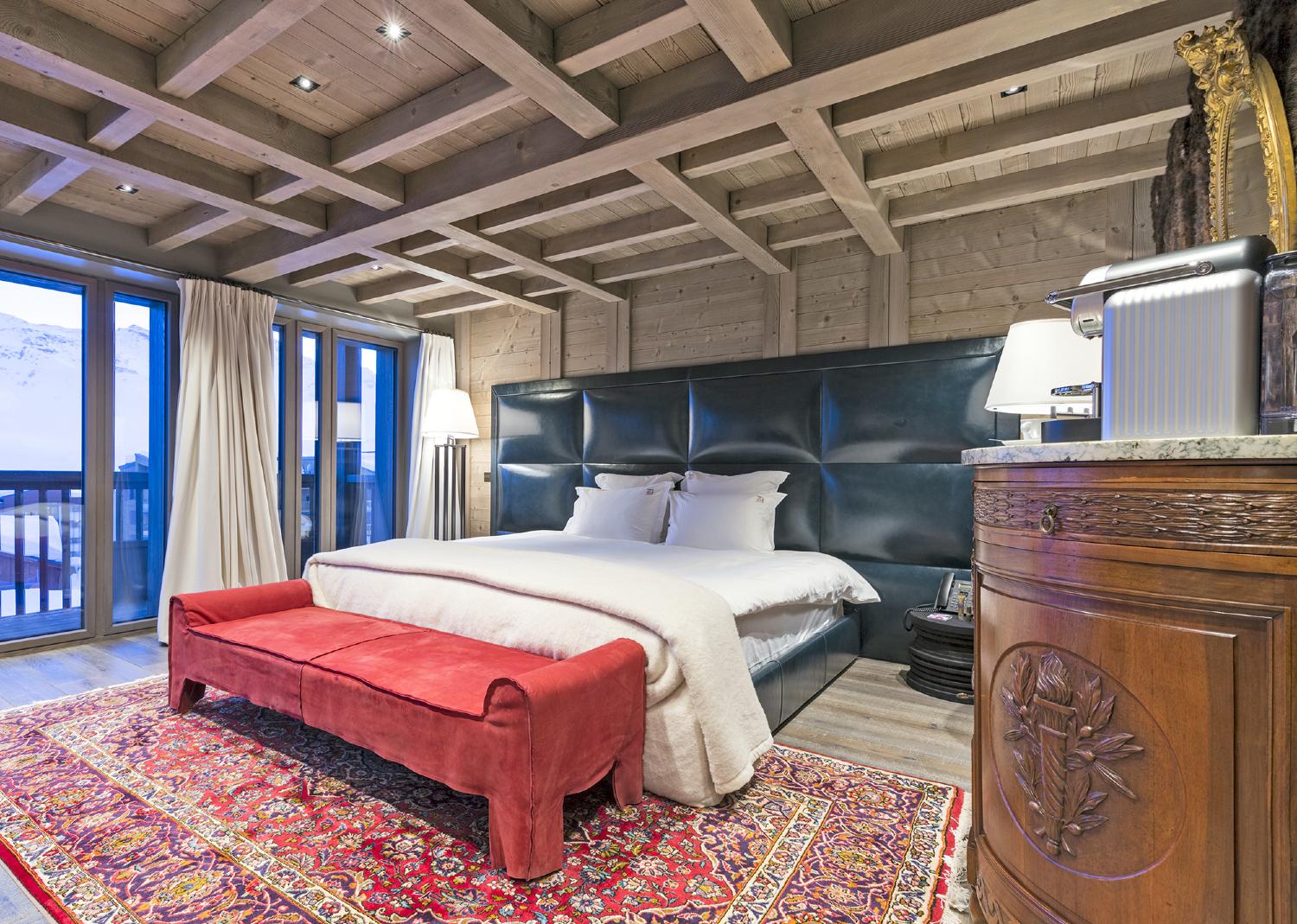 ff3c09f4-0621-4542-848e-451368f05155-1451888