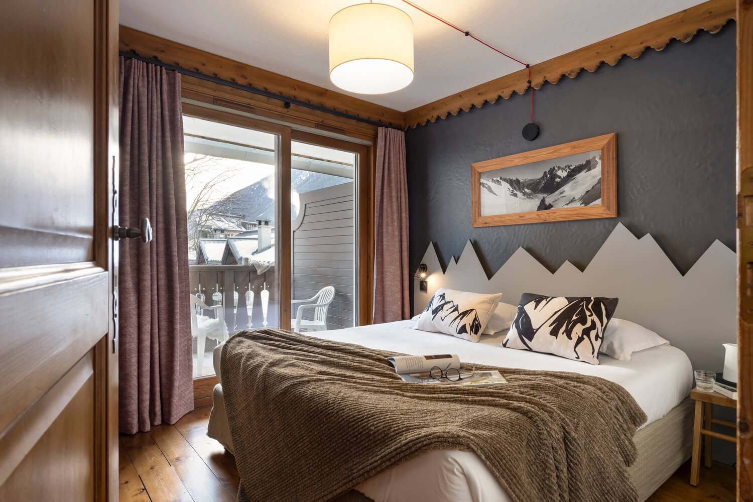ginabelle-chamonix-bedroom-1460720