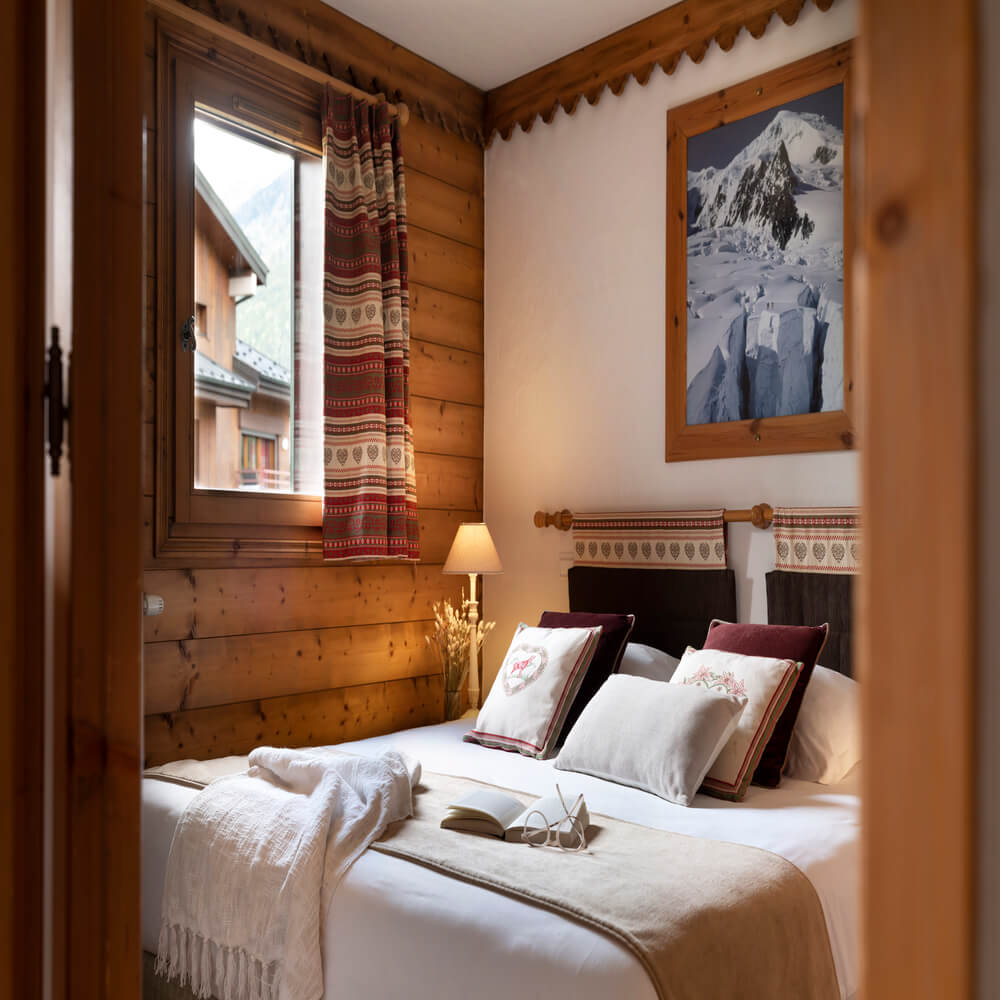 ginabelle-chamonix-bedroom-1460737