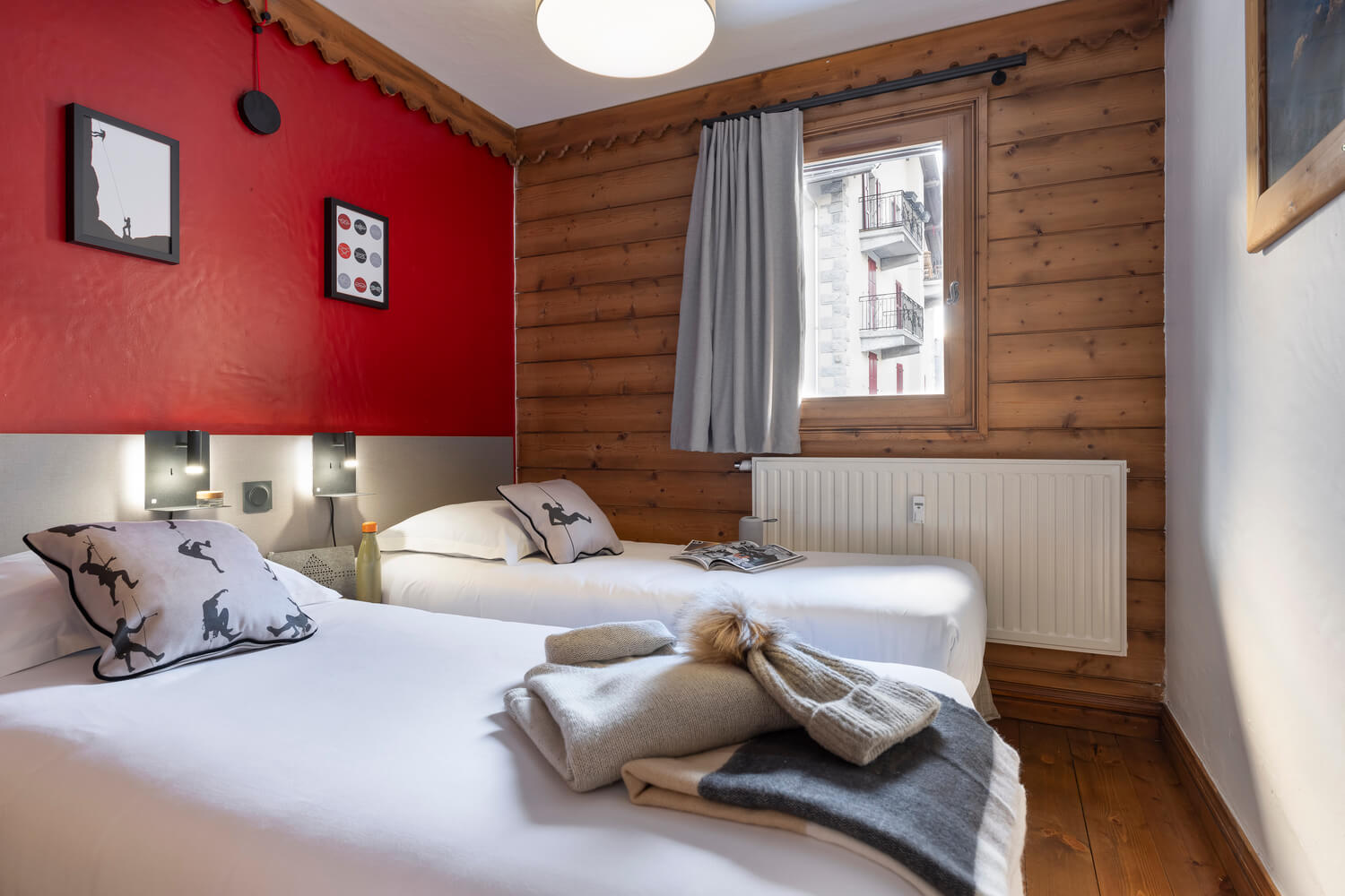 ginabelle-chamonix-bedroom-3-1460715