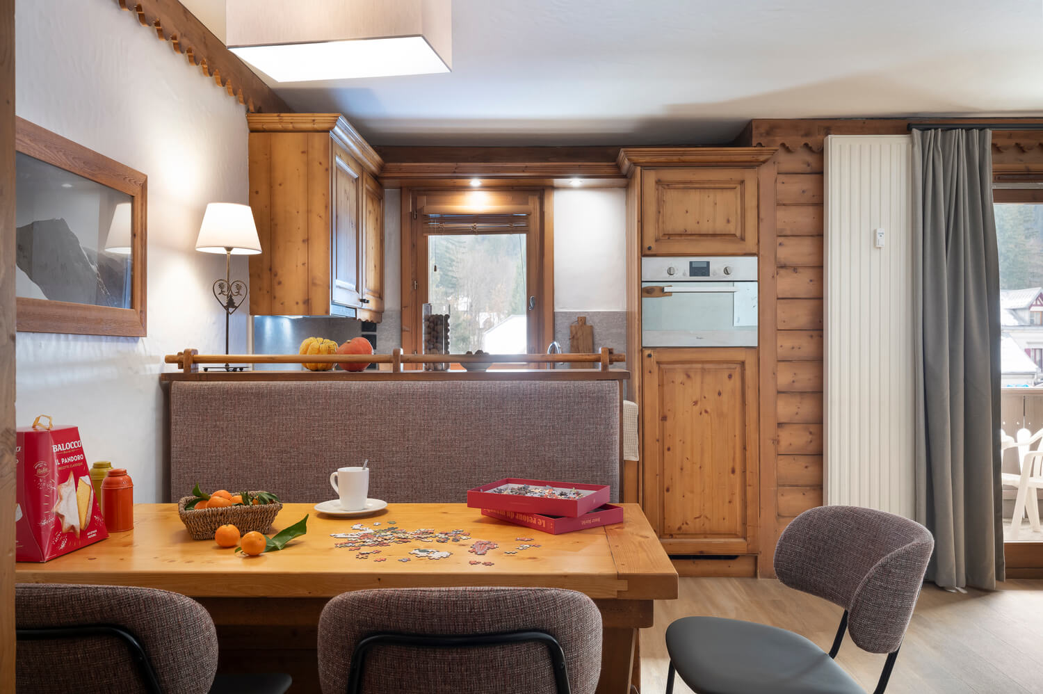 ginabelle-chamonix-dining-area-1460721