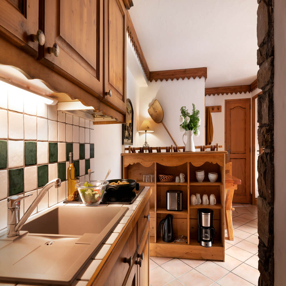 ginabelle-chamonix-kitchen-1460743