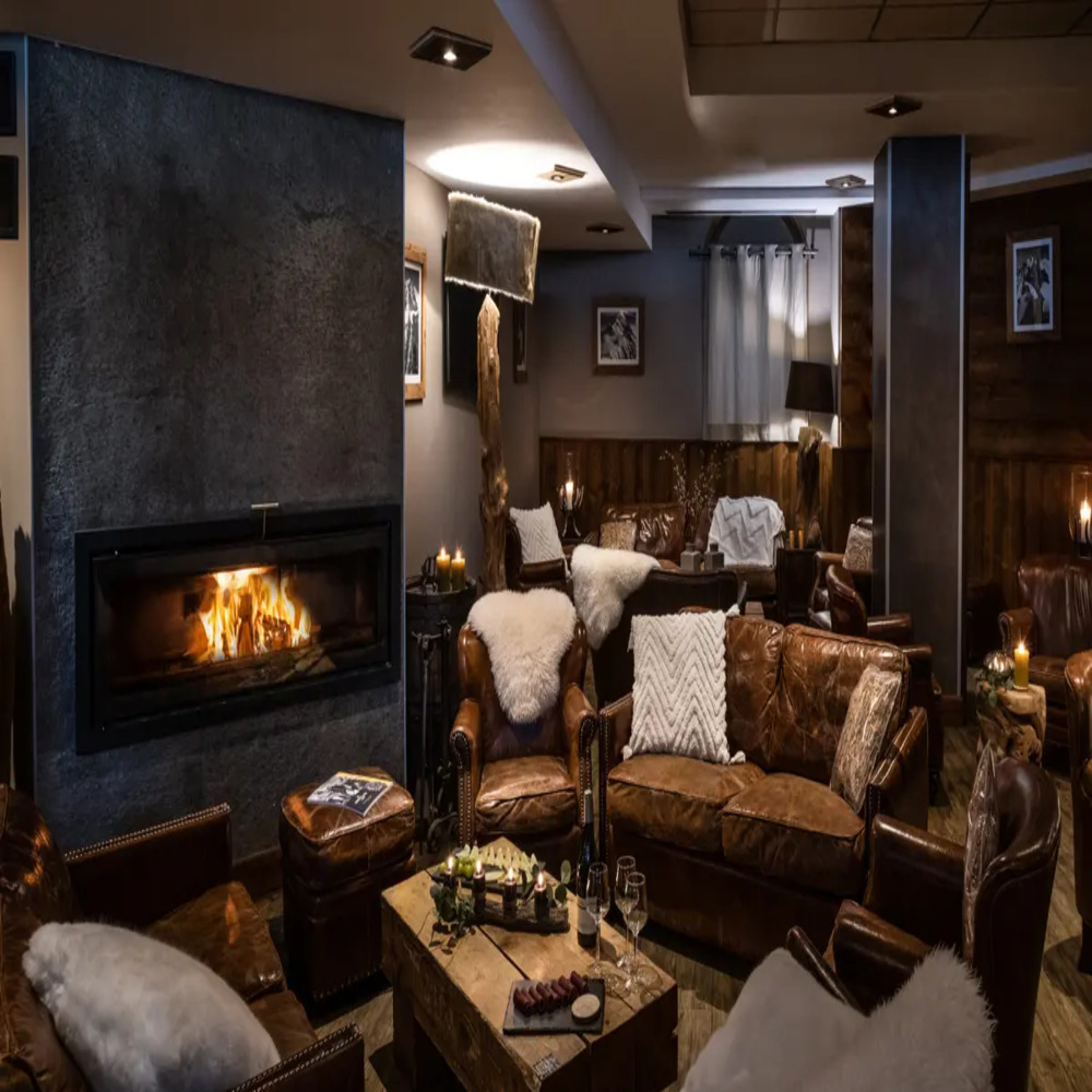 hotel-ski-lodge-val-d-isere-bar-and-lounge-w1200-1460935