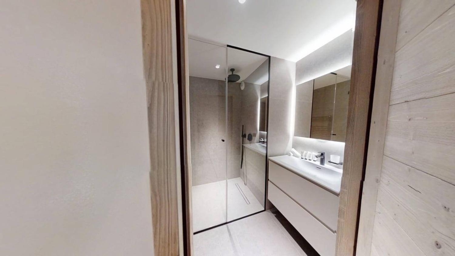 hotel-steamboat-courchevel-app-a06-17-1464861