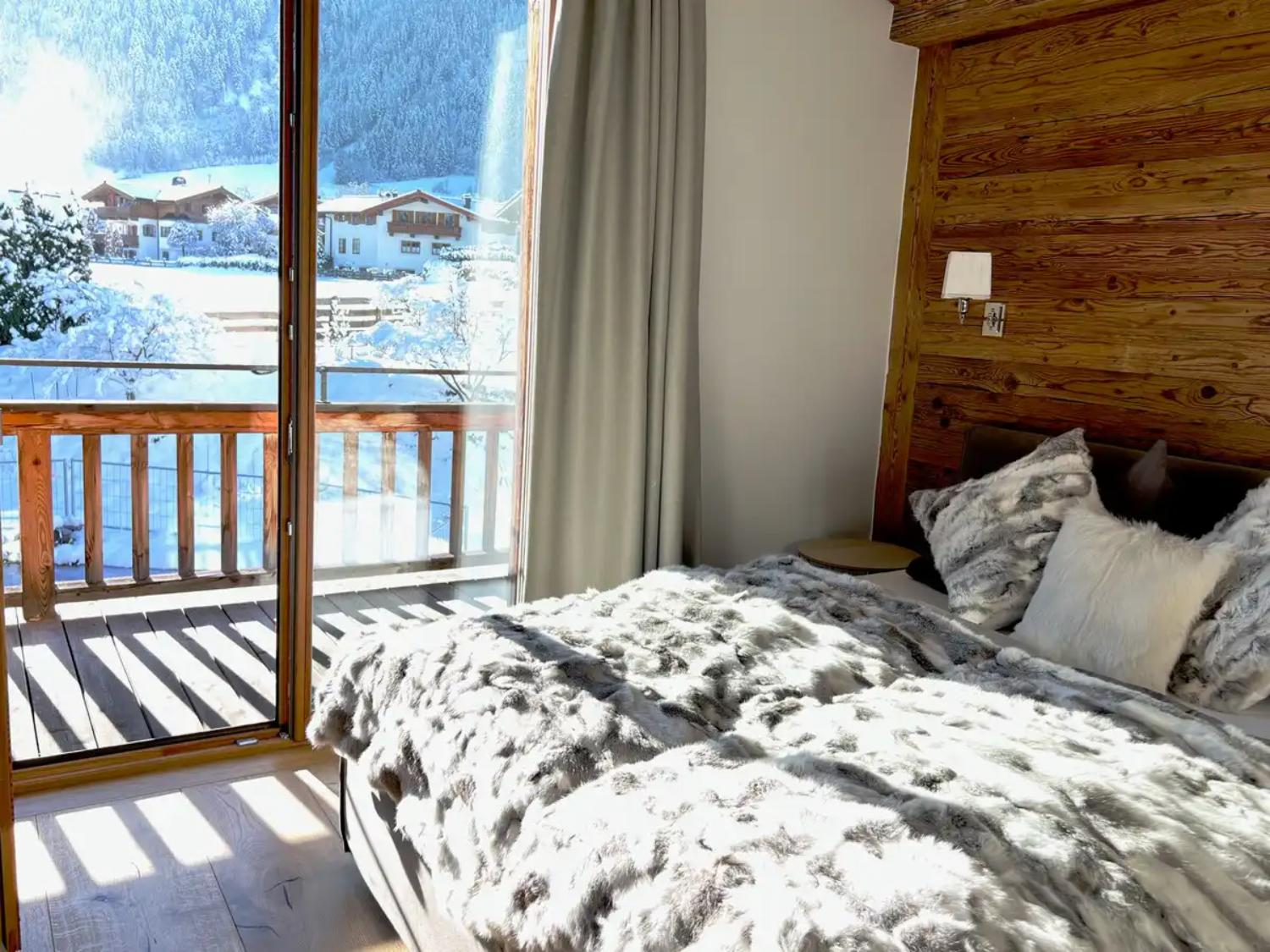 kitzb-hel-hideaway-design-chalet-23-1466233