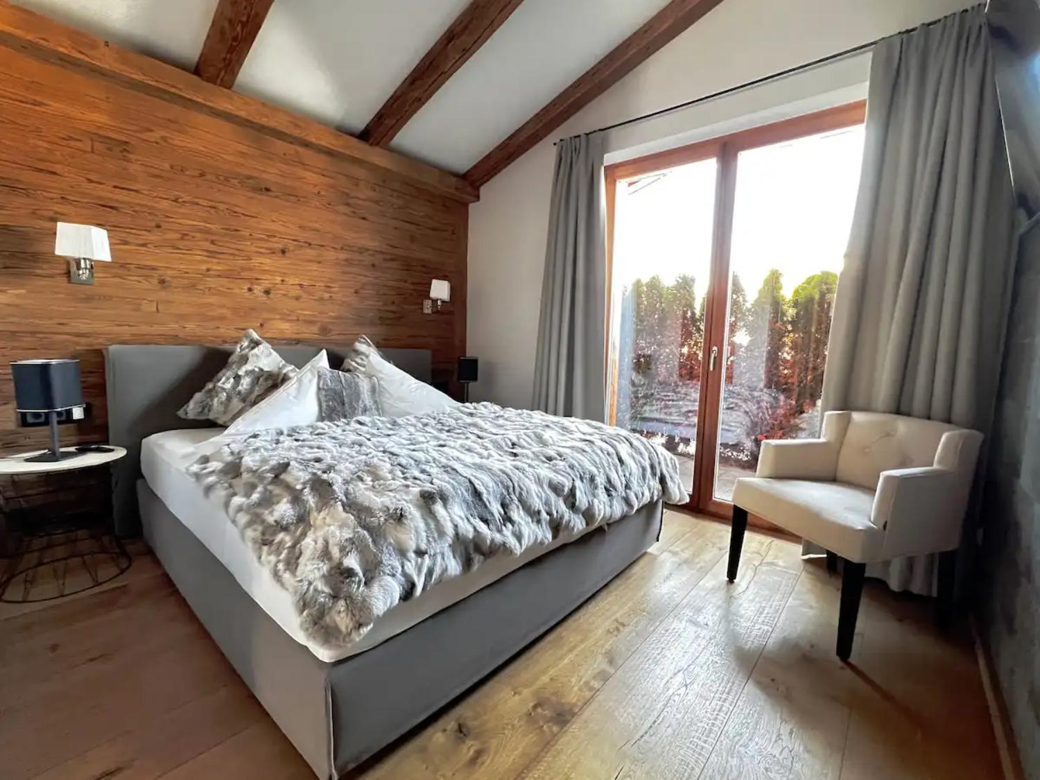 kitzb-hel-hideaway-design-chalet-37-1466246