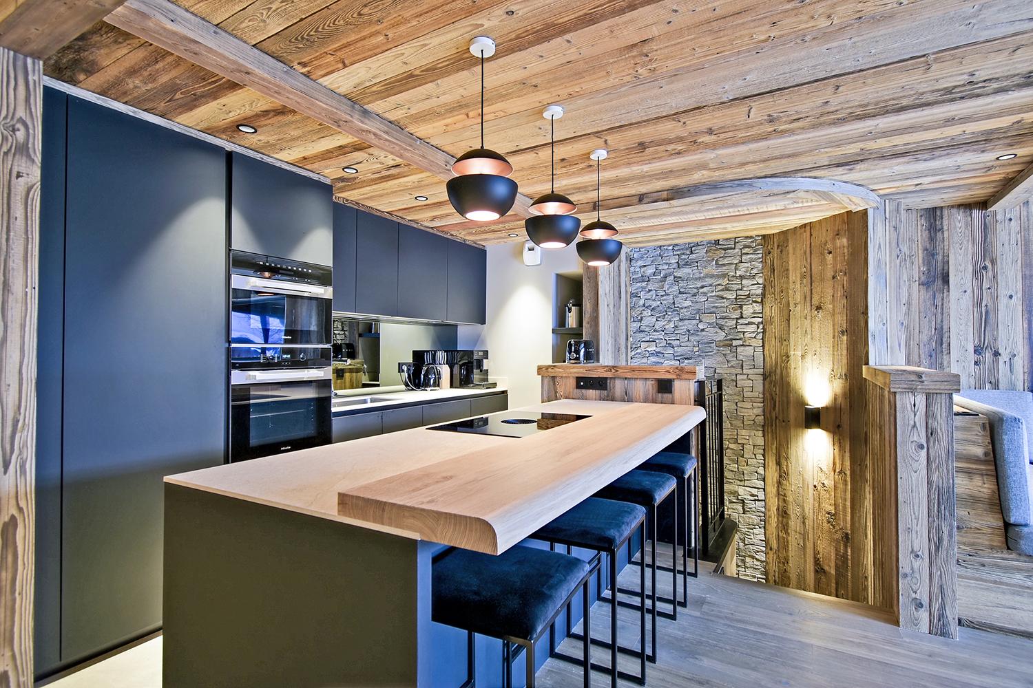 le-flocon-apartment-lgcdp-meribel-kitchen-2-1454209