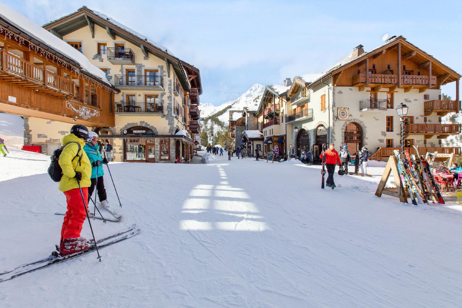 le-village-arc-1950-external-1-1-1015593