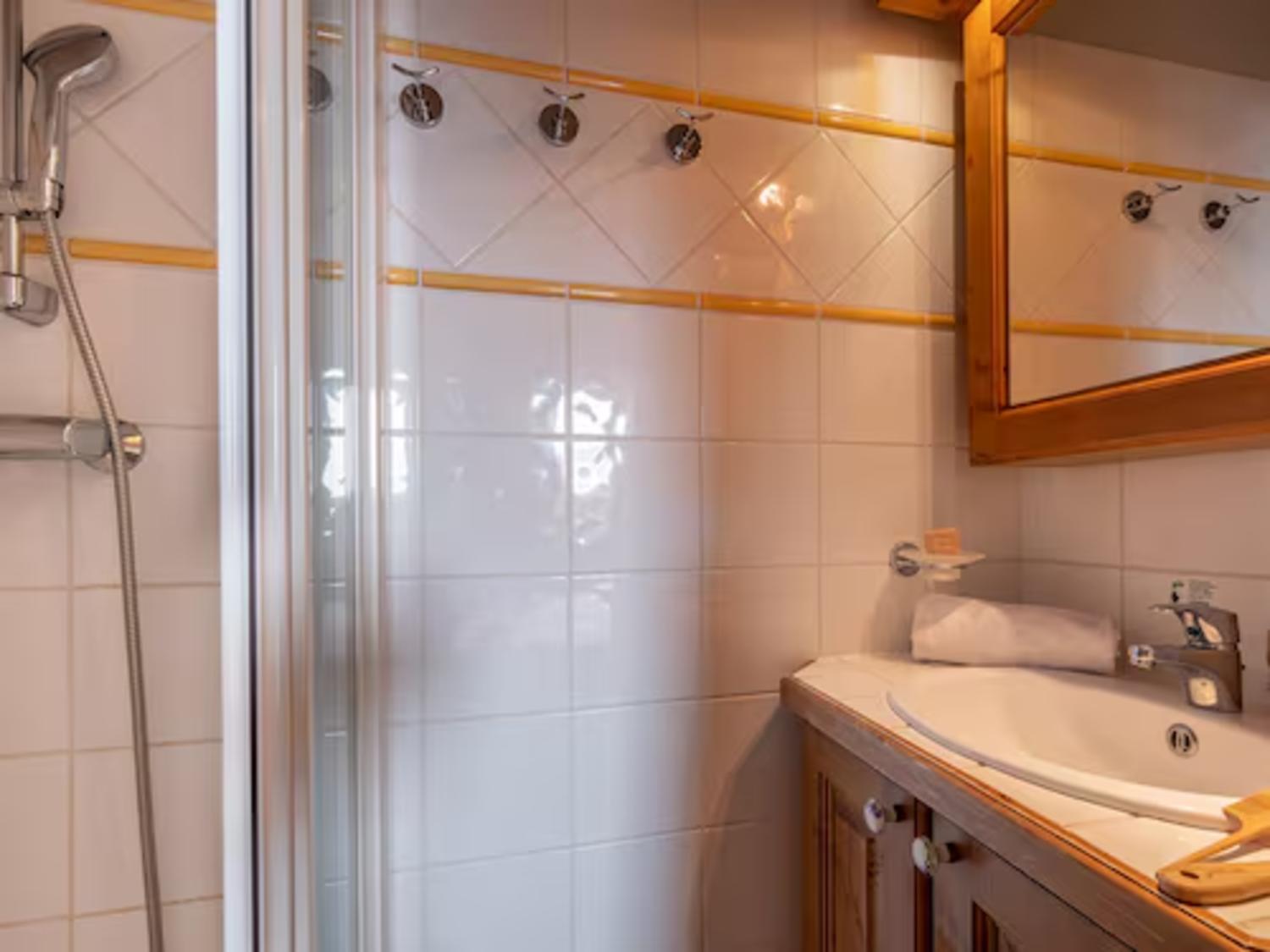 les-alpages-de-reberty-les-menuires-bathroom-1460263