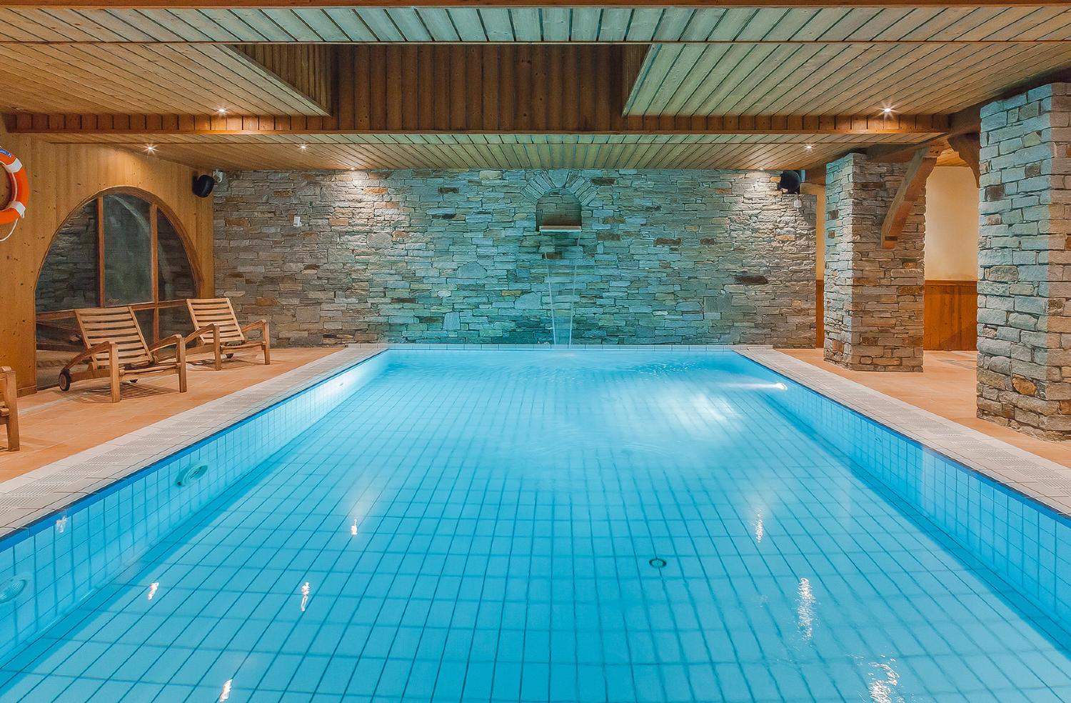 les-balcons-de-belle-plagne-belle-plagne-swimming-pool-380228