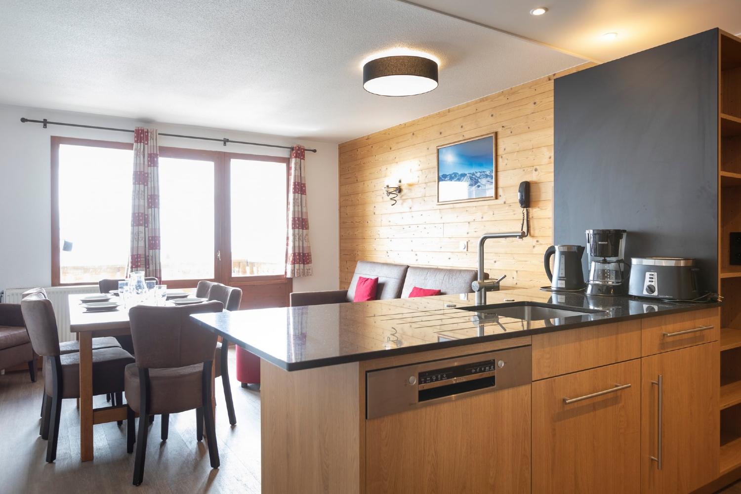 les-balcons-val-thorens-4-6-bed-kitchen-306222