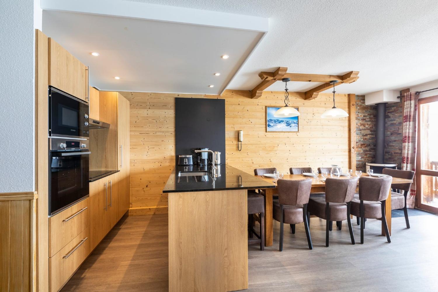 les-balcons-val-thorens-8-10-living-306264