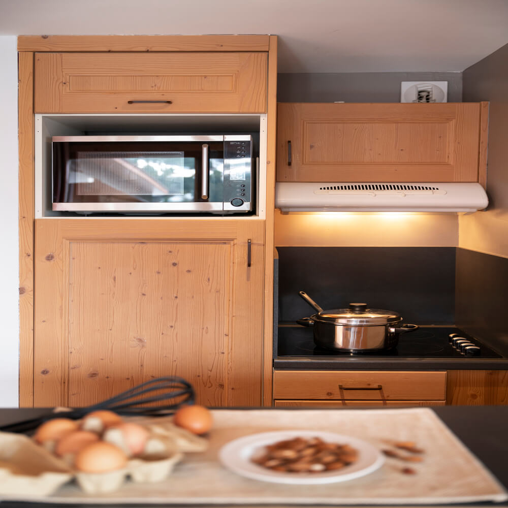 lescrets-m-ribel-kitchen-2-1460845