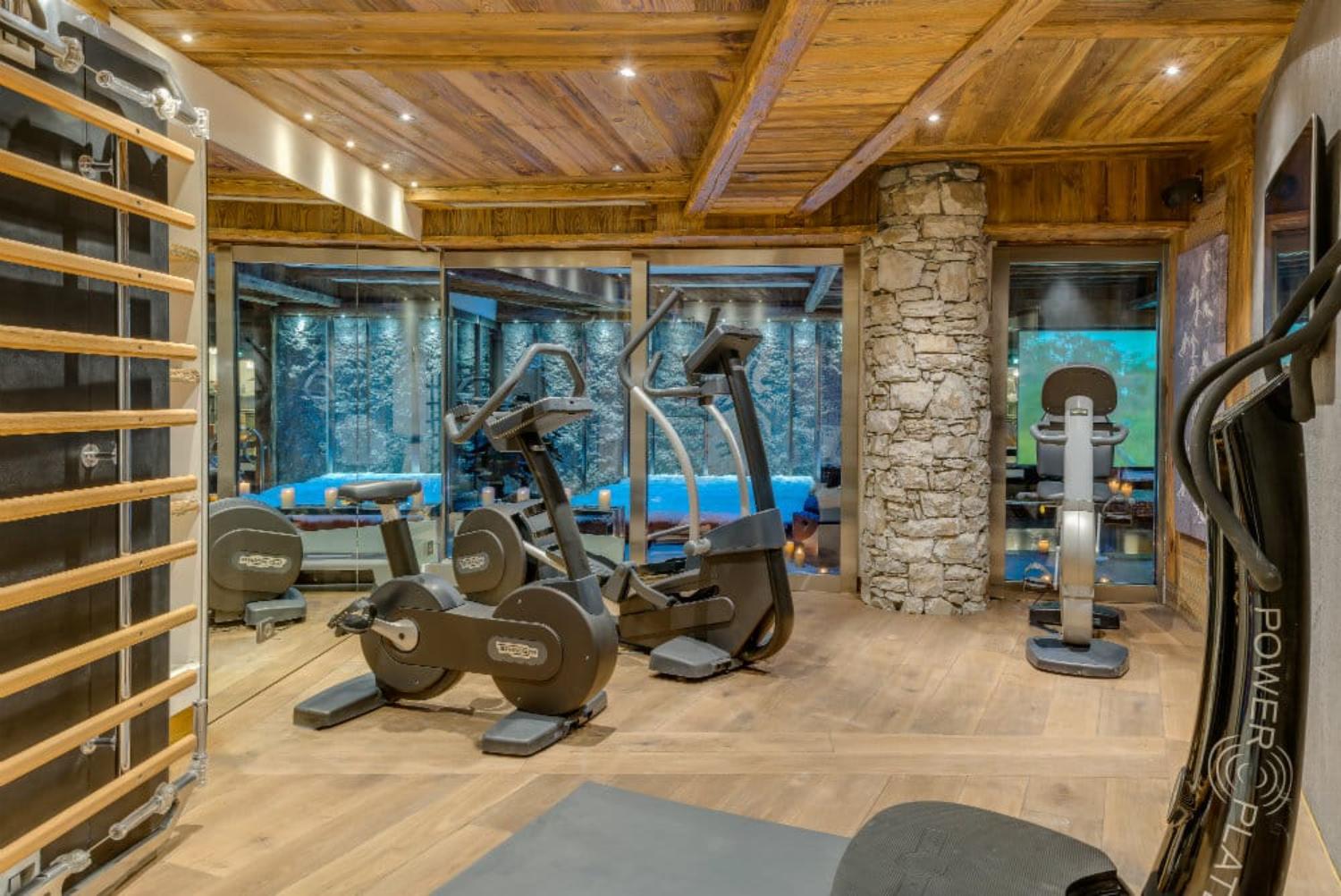lhotse-gym-1466115