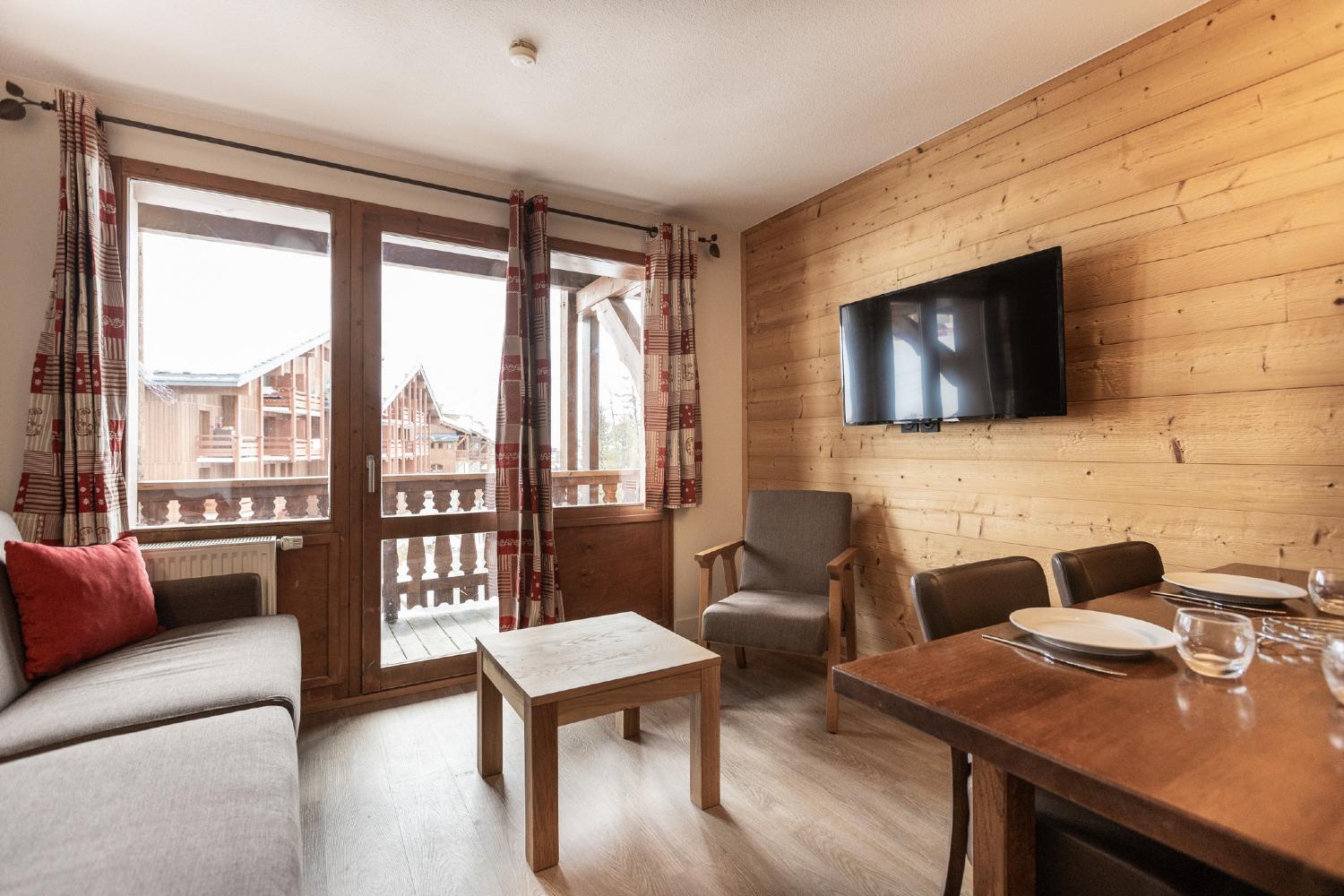 living-area-2-313410