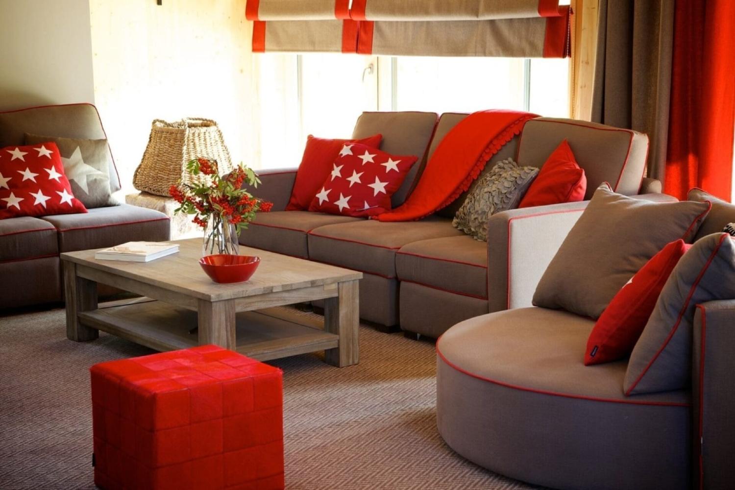 living-room-2024-06-26-100830-1449963