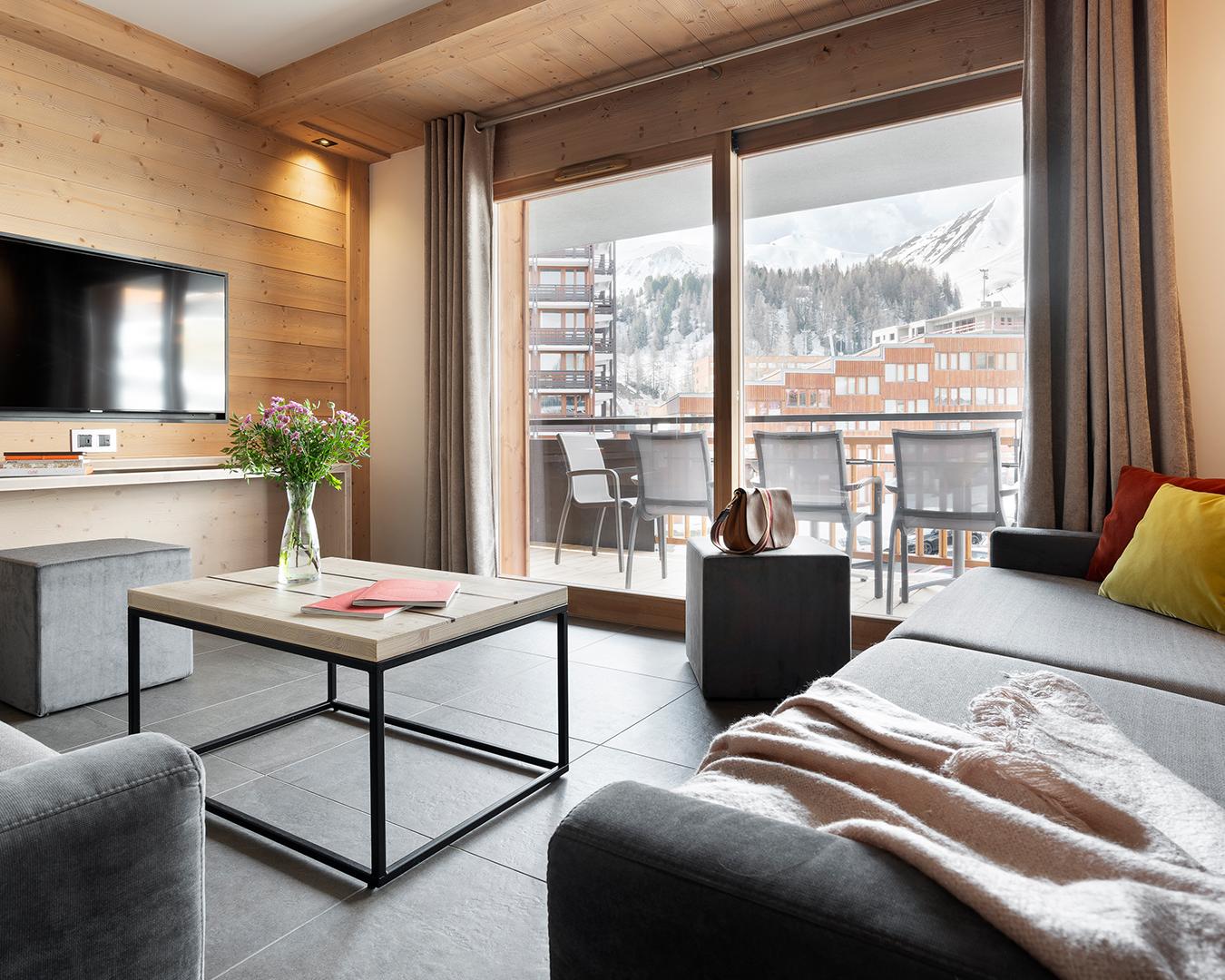 manaka-la-plagne-4p8-living-776075