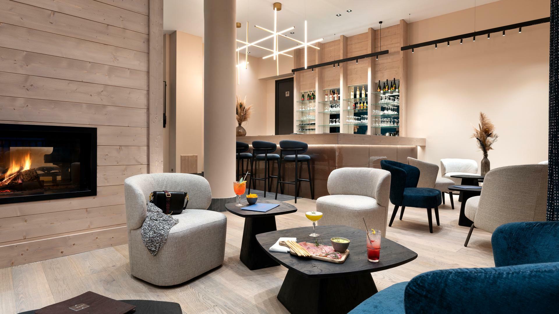 manaka-la-plagne-bar-776088