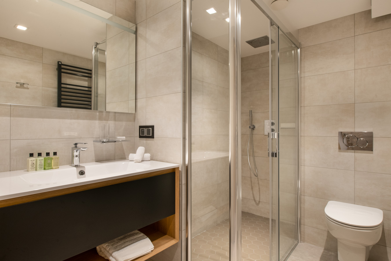 manali-lodge-dablam-dec19-07-761079