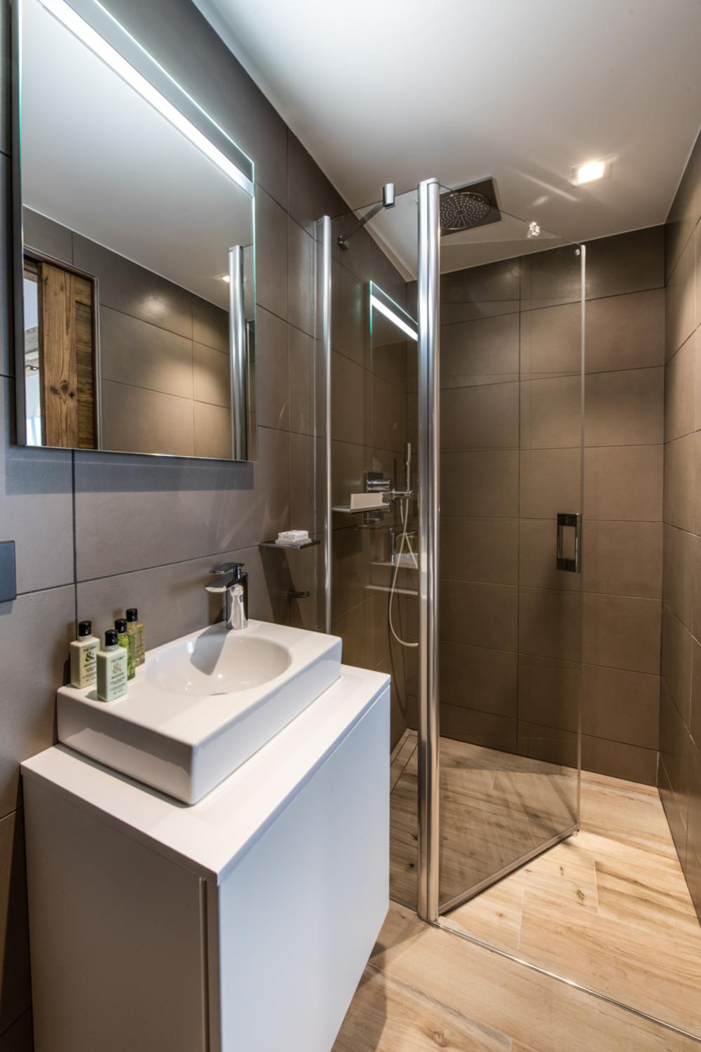 manali-lodge-indrasan-janv20-08-761110