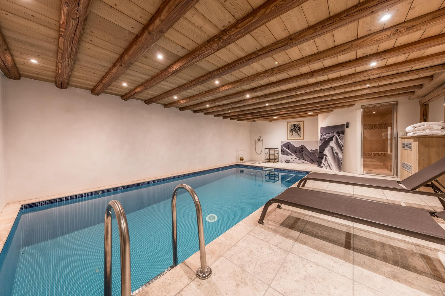 001ca636-8b97-4a75-aa6c-ddd25bccd77e-1451721