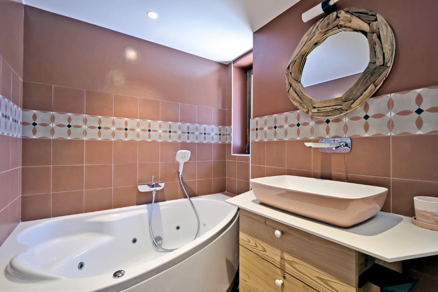 00a669f0-93d3-4c4d-ba9a-fd7a7ff6c6c2-1451425