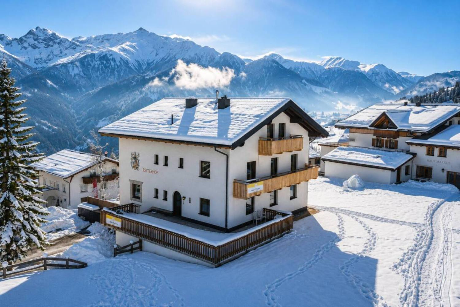 01-scalewidthwzeymdbd-catered-chalet-raeterhof-fiss-uitzicht-7-1467153