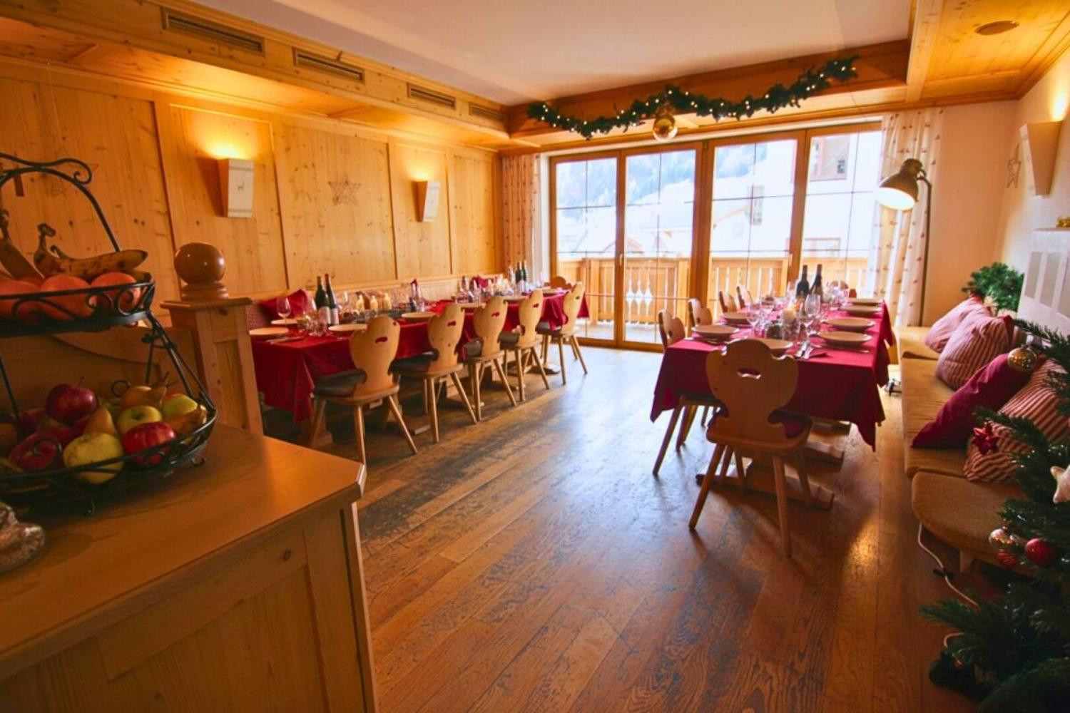 03-v2-scalewidthwzeymdbd-catered-chalet-kelle-fiss-eetzaal-1467060