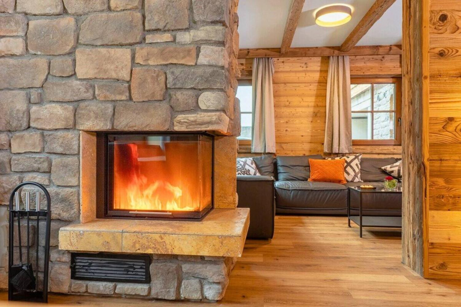 04-scalewidthwzeymdbd-catered-chalet-crystal-sankt-anton-open-haard-1466880
