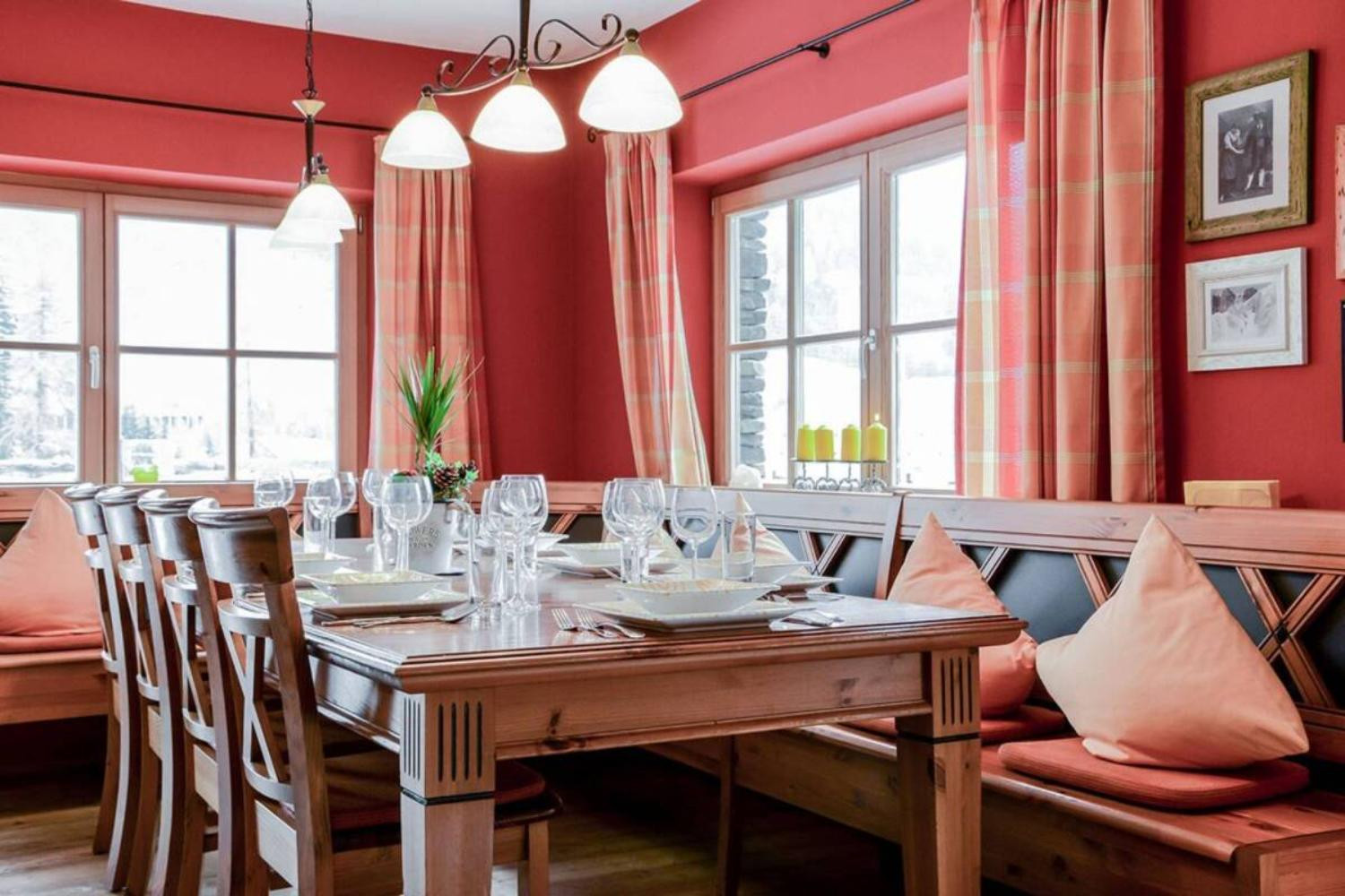 05-scalewidthwzeymdbd-catered-chalet-alpinum-sankt-anton-diner-tafel-1466777 05-scalewidthwzeymdbd-catered-chalet-alpinum-sankt-anton-diner-tafel-1466777