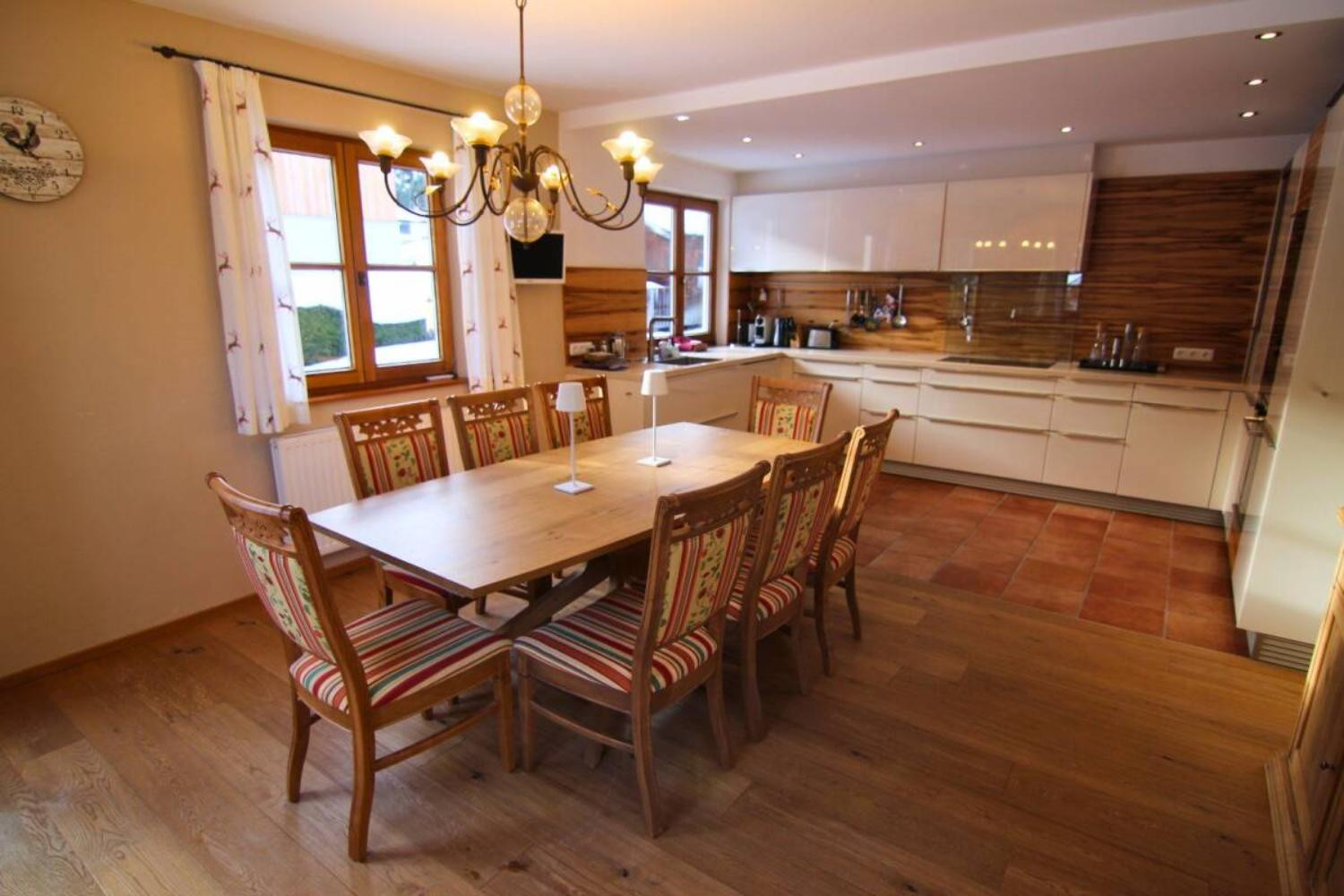 05-scalewidthwzeymdbd-catered-chalet-anna-maria-sankt-anton-eetkamer-1466809