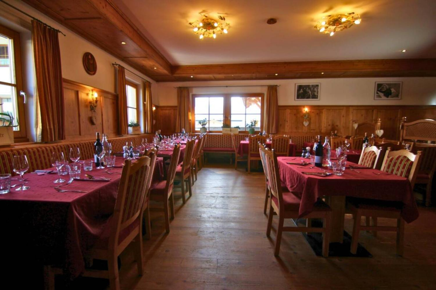 06-scalewidthwzeymdbd-catered-chalet-elfriede-fiss-eetruimte-1466949 06-scalewidthwzeymdbd-catered-chalet-elfriede-fiss-eetruimte-1466949