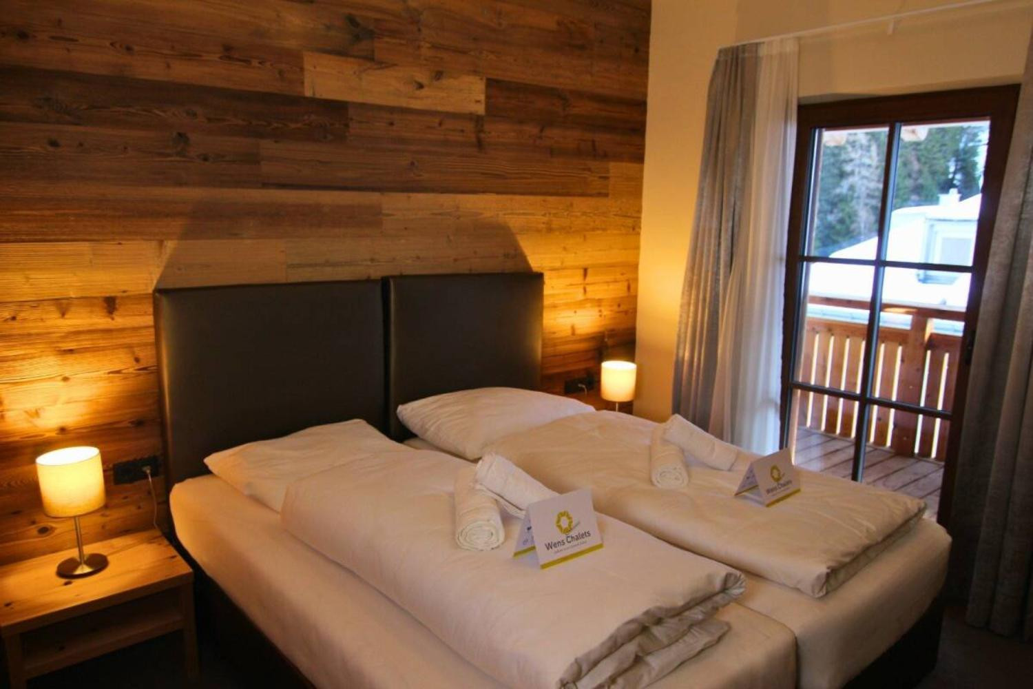 08-scalewidthwzeymdbd-catered-chalet-crystal-sankt-anton-slaapkamer-1466883