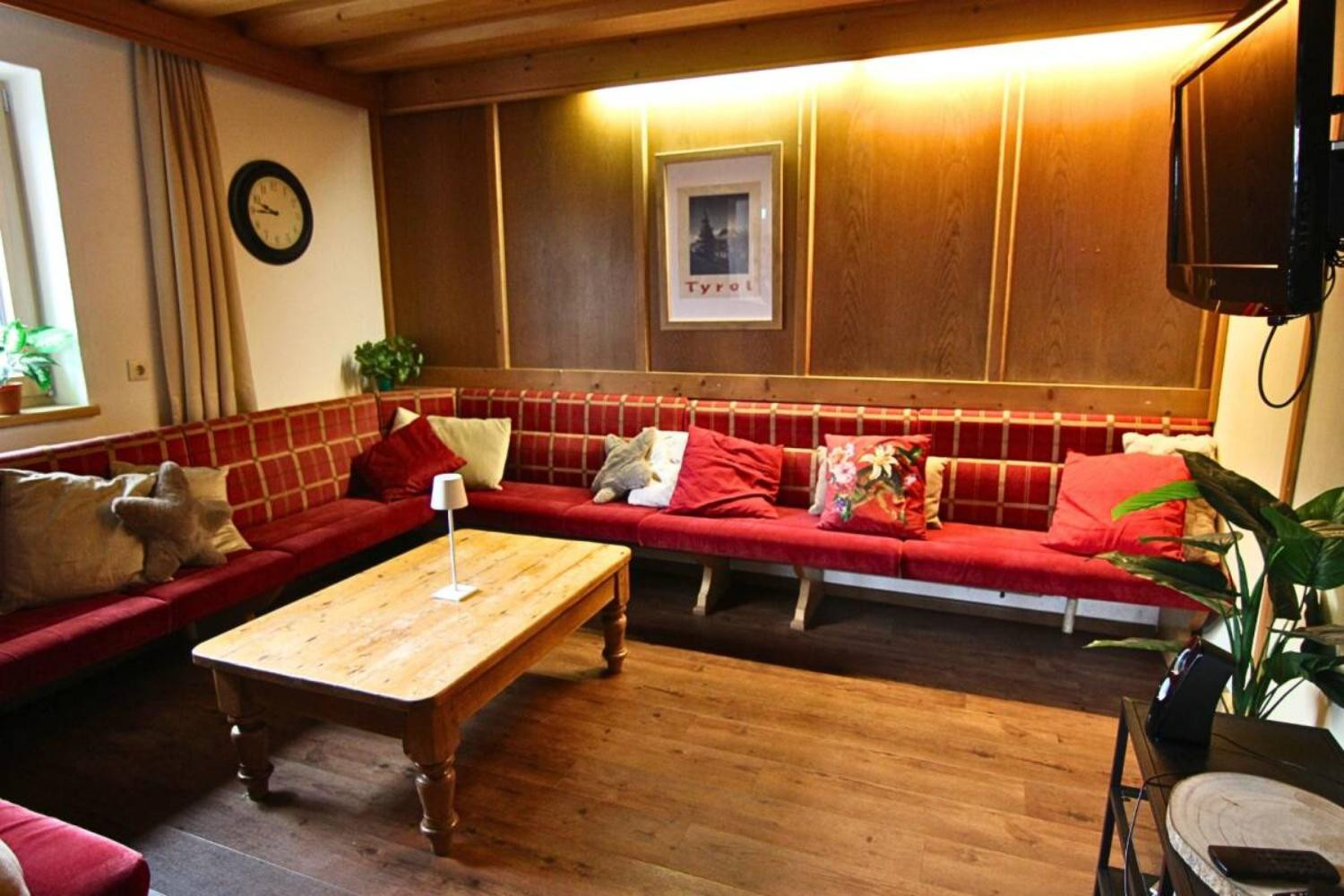 08-scalewidthwzeymdbd-catered-chalet-demlhof-finkenberg-zithoek-1466897