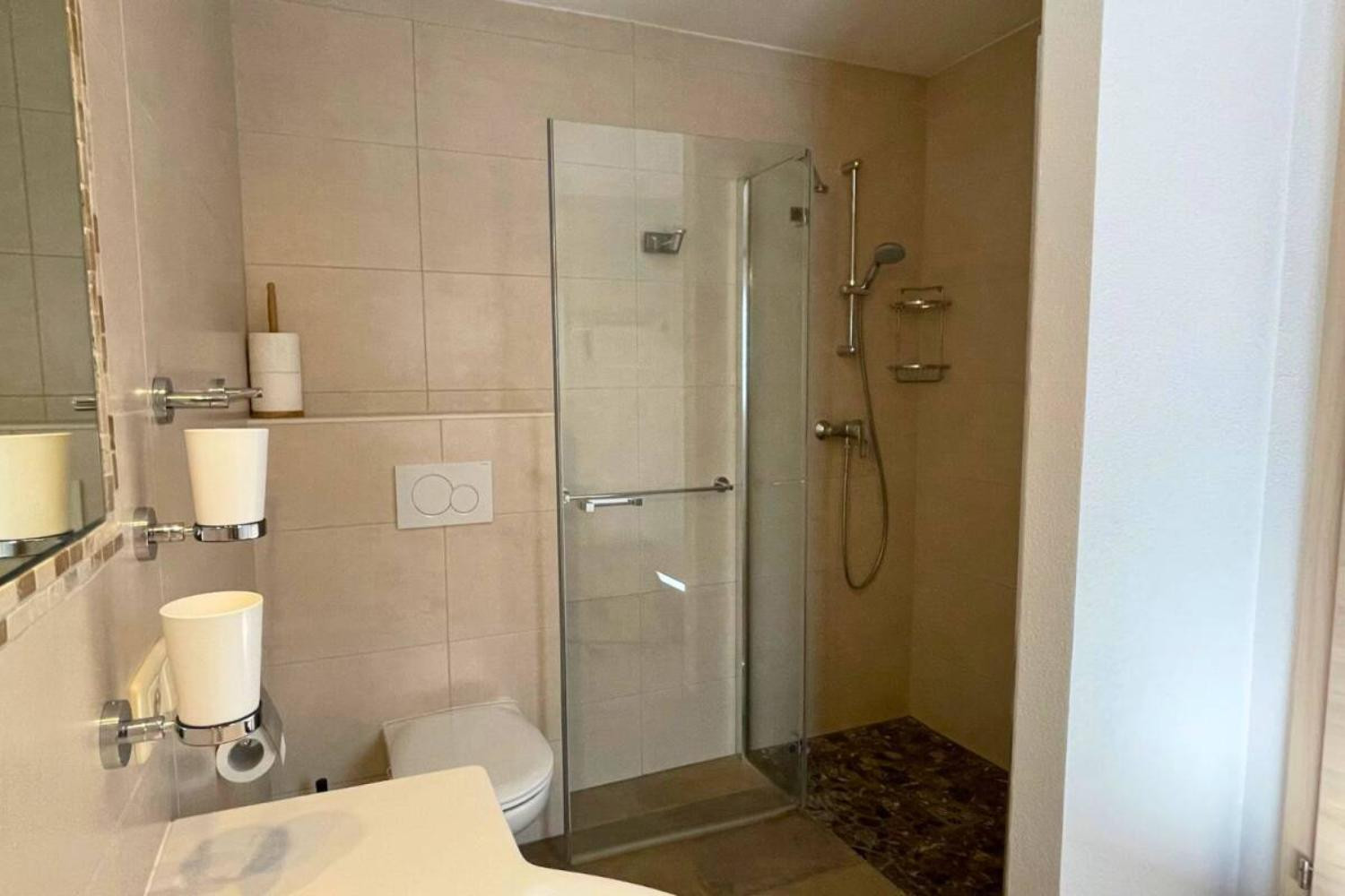 09-catered-chalet-silian-hinterglemm-badkamer-scalewidthwzeymdbd-1467207