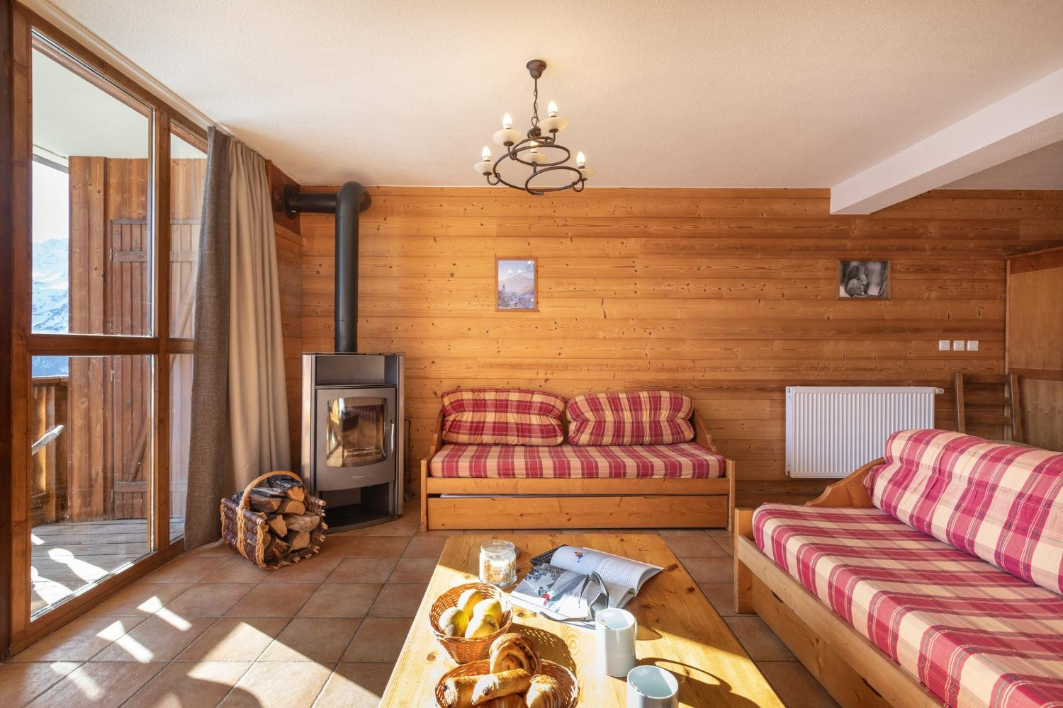 1-053-lesbalcons-apt357-10-12pers-c-reyboz-1462962 1-053-lesbalcons-apt357-10-12pers-c-reyboz-1462962