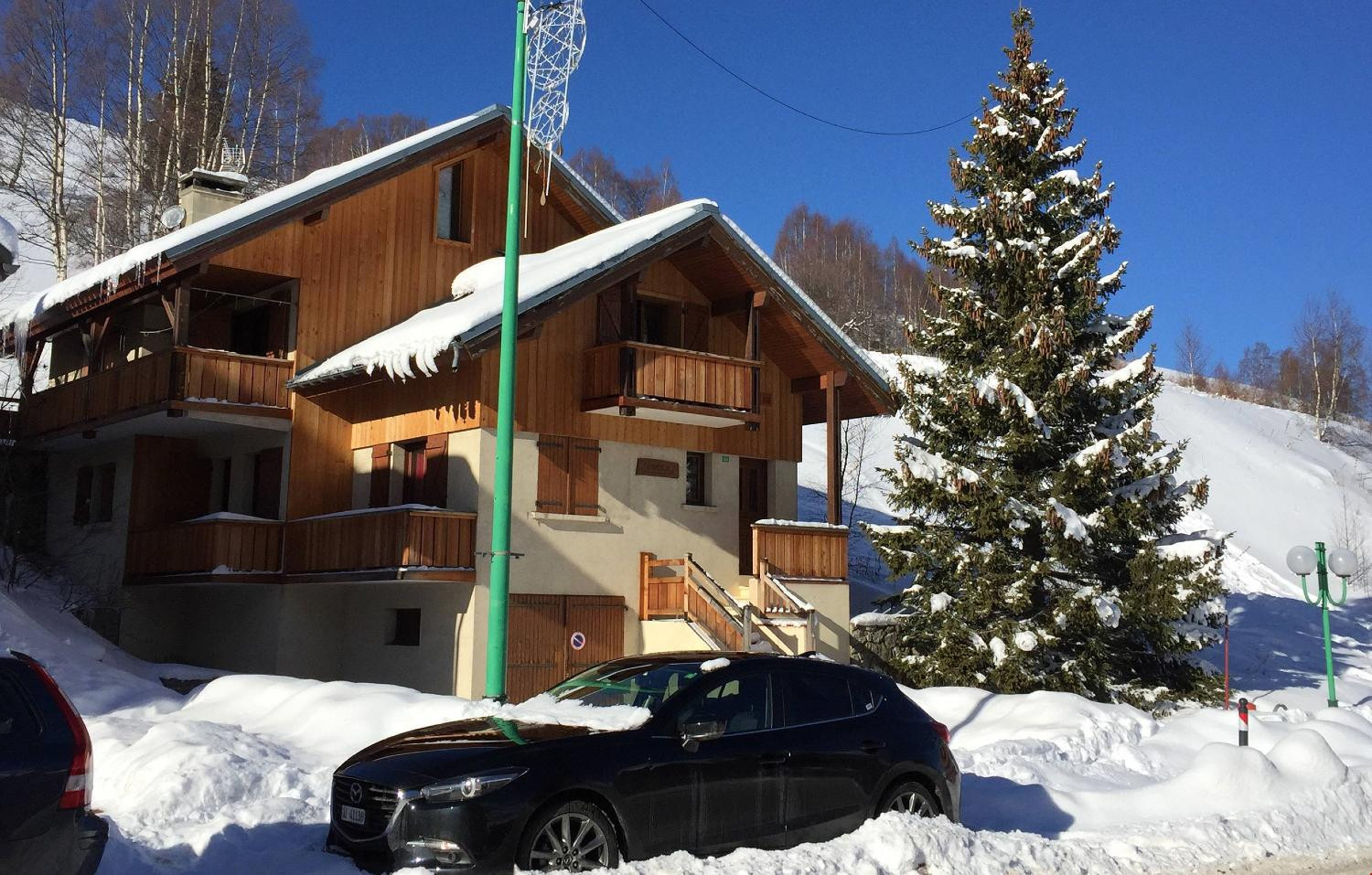 1-2304-location-ski-les-deux-alpes-chalet-odalys-erika-1-892176