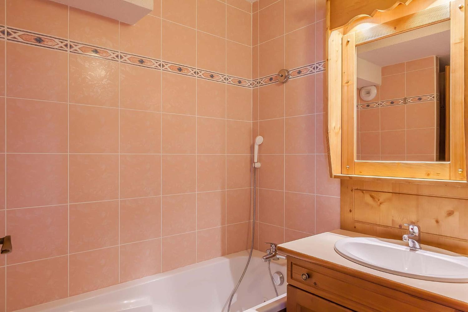 10-blr-types-appartement-8-10pers-sdb-1462827