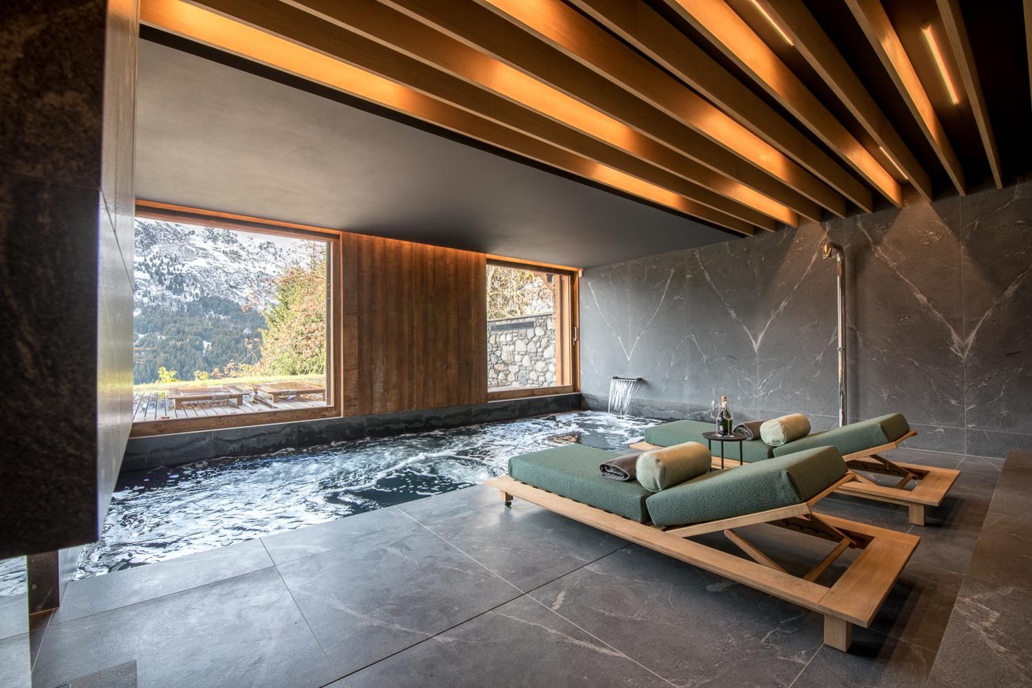 10cf6621-8a1b-4b00-b422-2014eabbcc8b-1450876