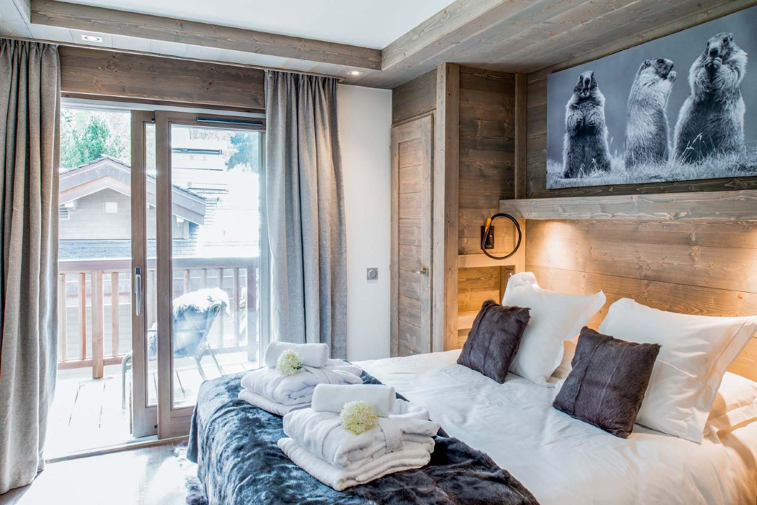 10mammoth-lodge-d1030-1147834