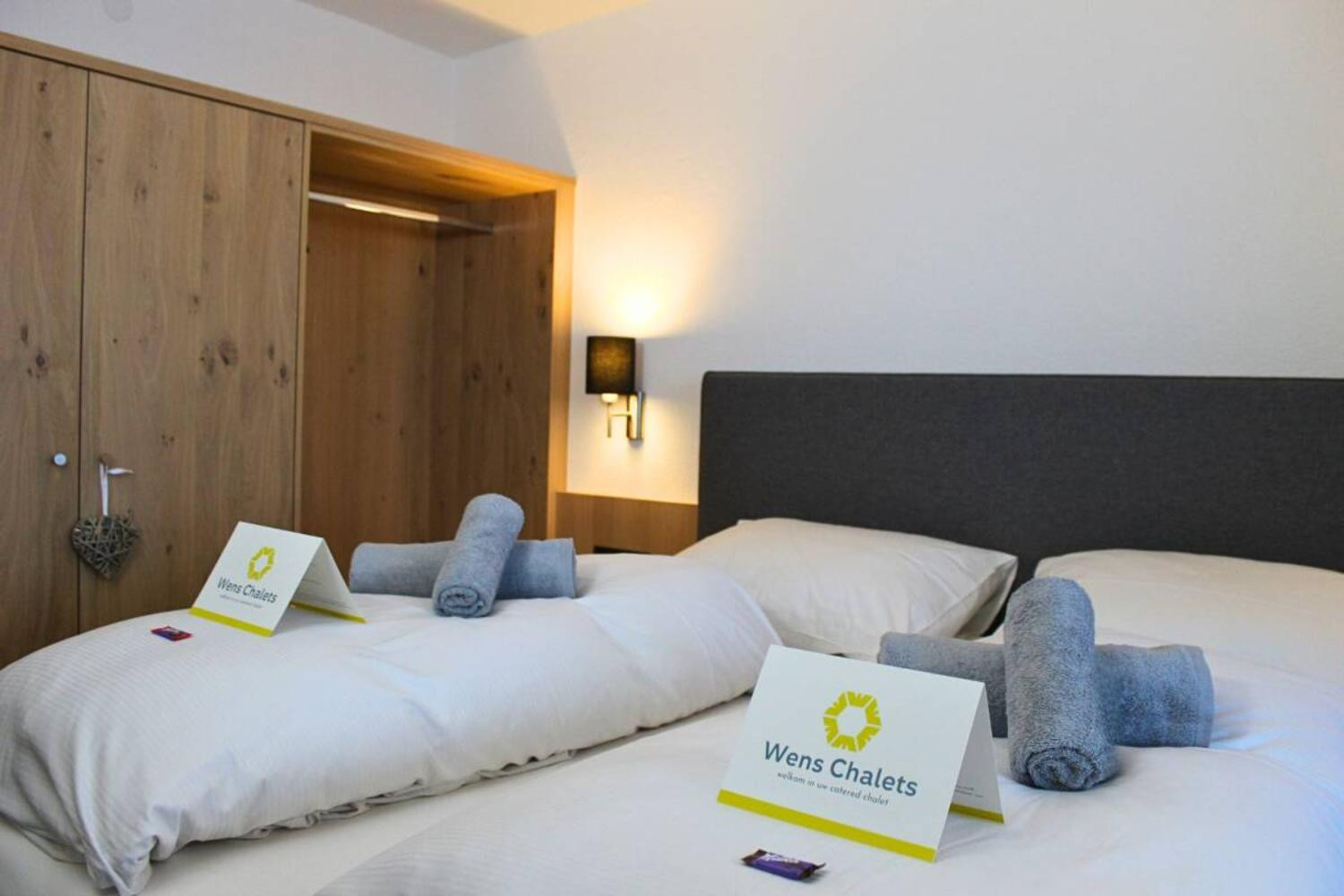 11-catered-chalet-landa-soelden-tweepersoonskamer-2-1-v2-scalewidthwzeymdbd-1467108