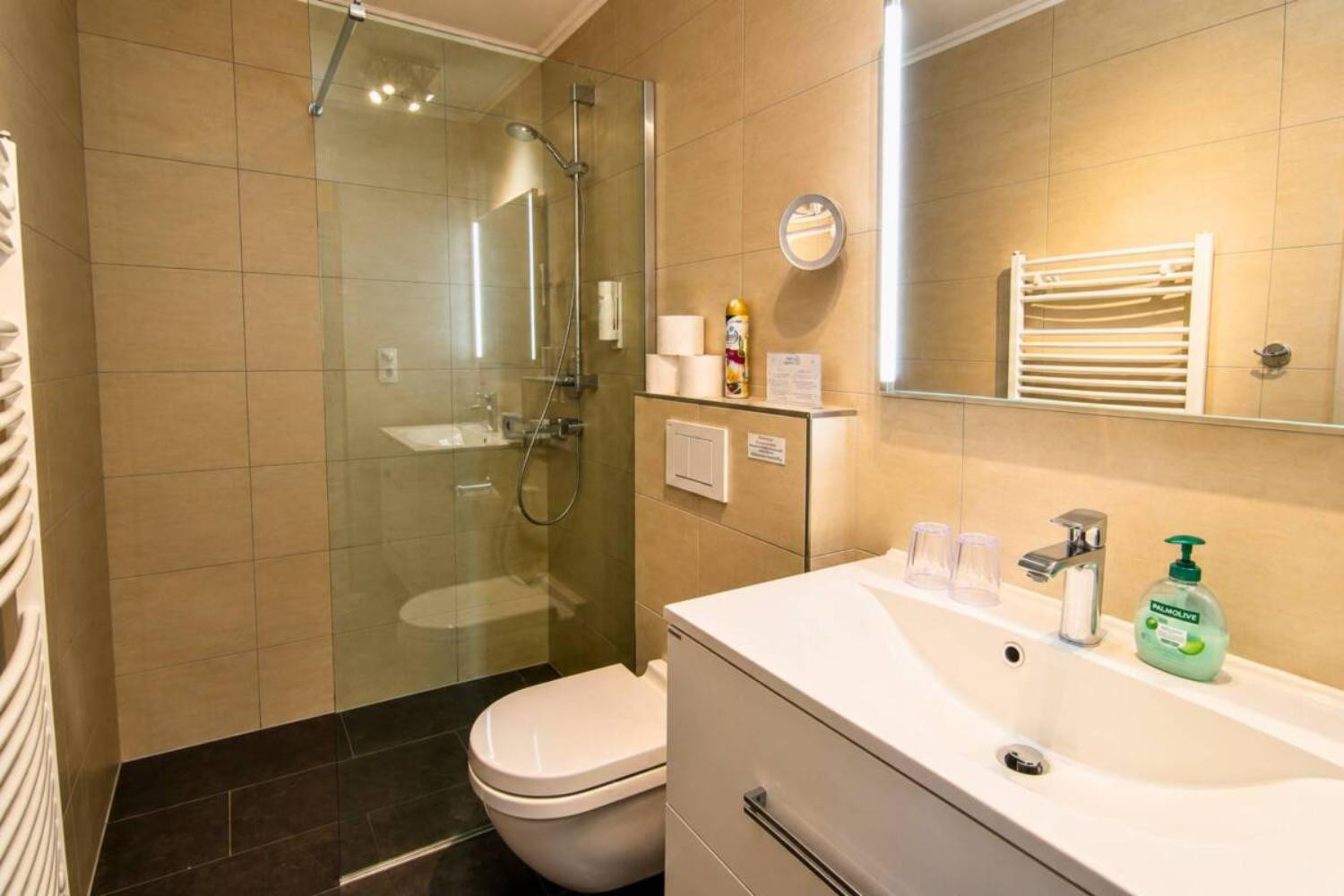 11-scalewidthwzeymdbd-catered-chalet-hans-sankt-anton-badkamer-3-1467034