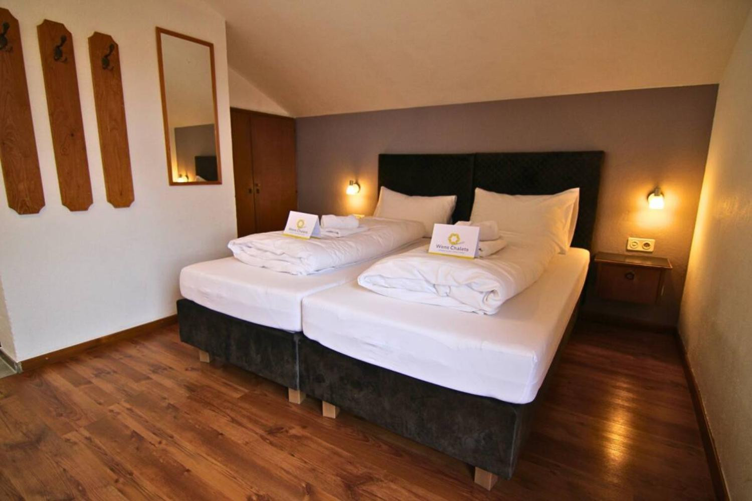 11-scalewidthwzeymdbd-catered-chalet-raeterhof-fiss-tweepersoonskamer-1467162