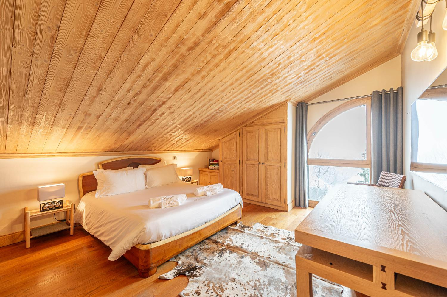 1122987a-1a94-42ac-ab07-5fd028058bbb-1451647