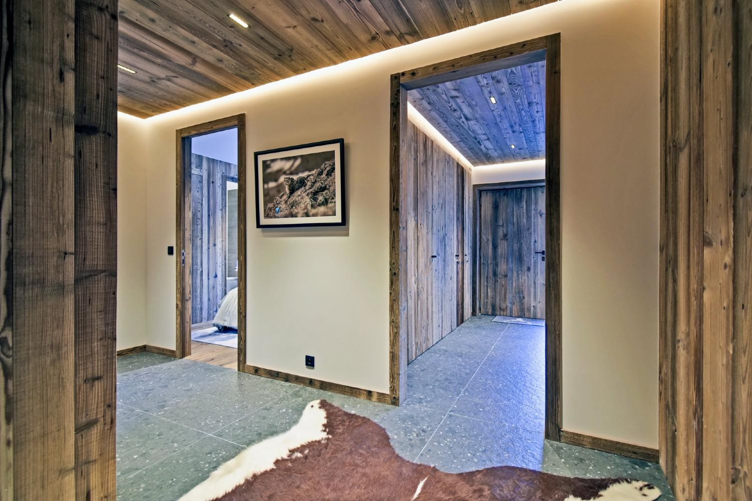 1141517f-2d2f-467b-ad94-92d879427db0-1451198